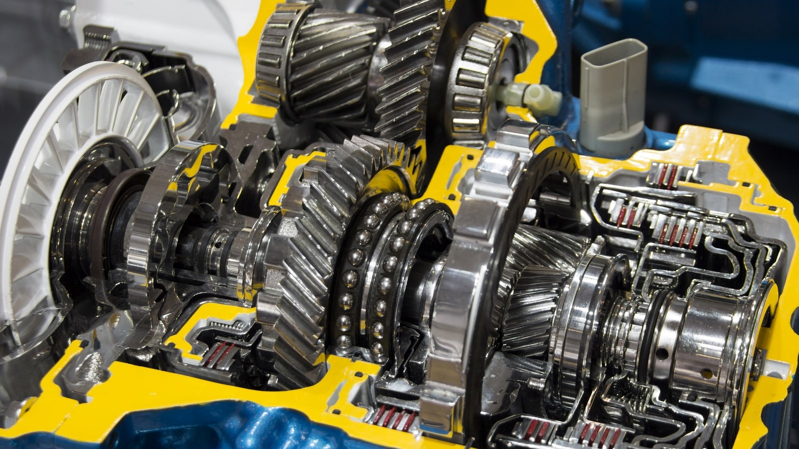 Признаки для проверки и замены масла в МКПП | Когда менять масло в МКПП (механической коробке передач), как часто, и нужно ли это